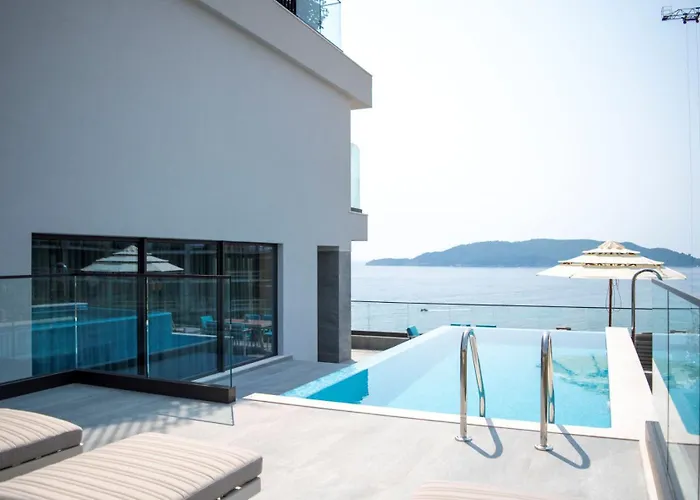 Katamare Hotel